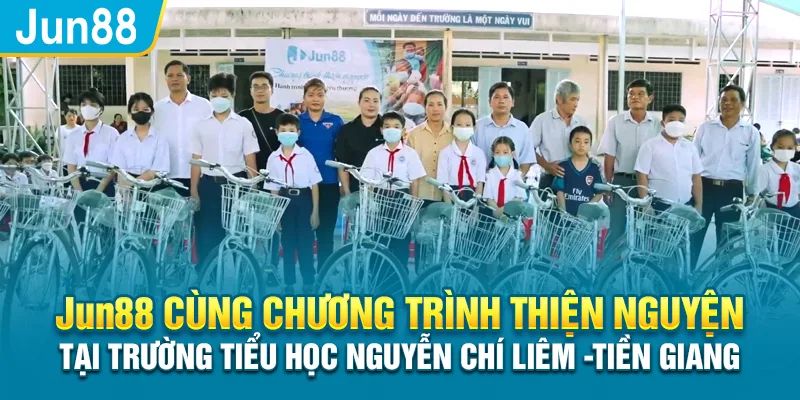 Thiện nguyện tại mái trường Nguyễn Chí Liêm - Tiền Giang